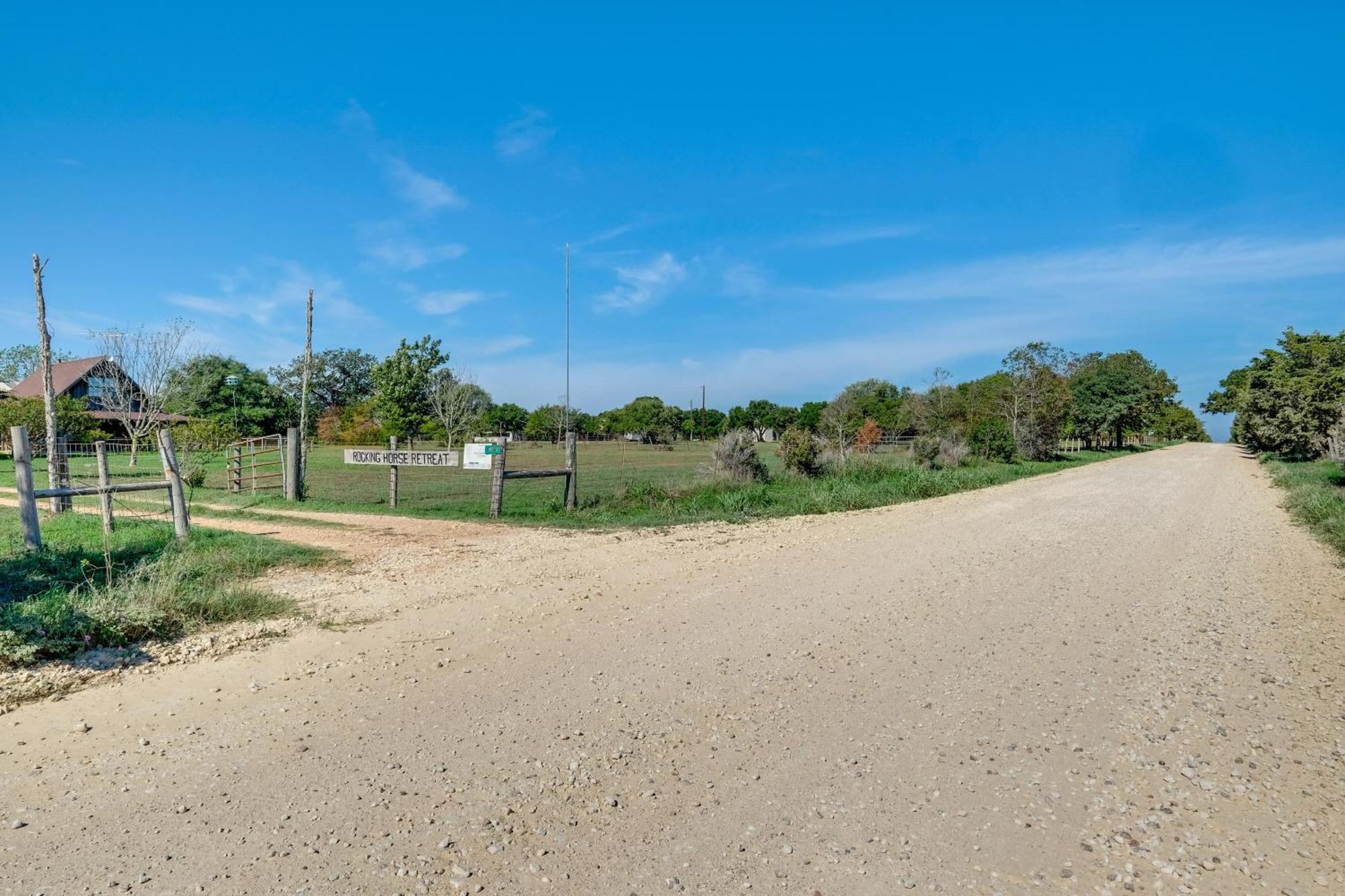 Delightful Carmine Studio On Farm Near Round Top! ภายนอก รูปภาพ